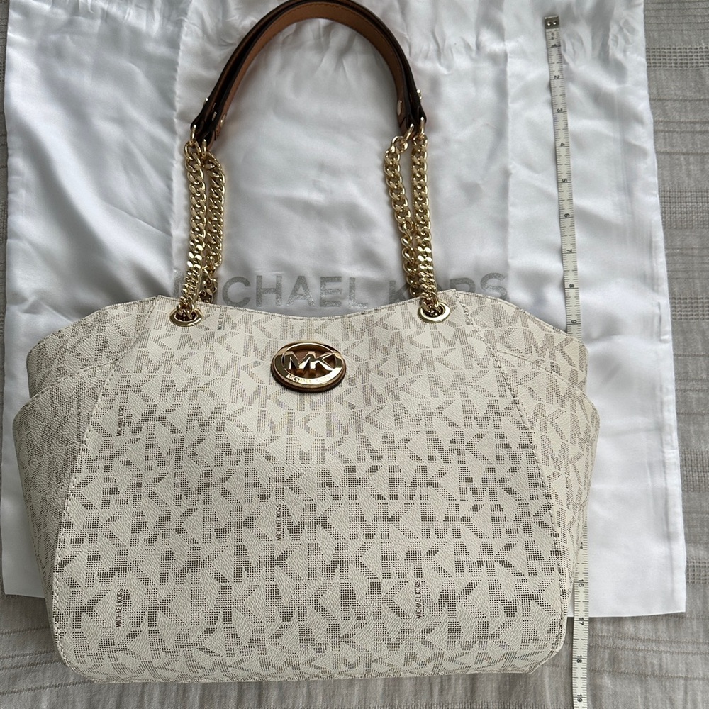 Michael Kors Cream-Beige Signature Logo Shoulder Tote with Gold Hardware - Picture 3 of 5